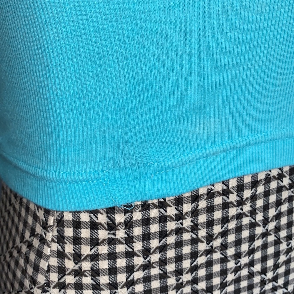 Forever 21 cropped tank top - Picture 2 of 4